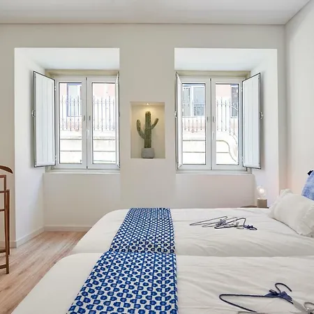 Avenida Da Liberdade * Lisboa